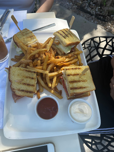 Opinii despre Best Friends în Κηφισιά - Γαστρονομία και φιλοξενία