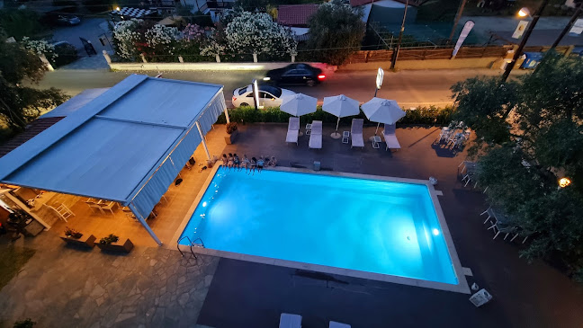 Comentarii opinii despre Johnny's pool cafe& Restaurant