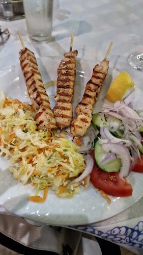 Dionysos - Γαστρονομία και φιλοξενία