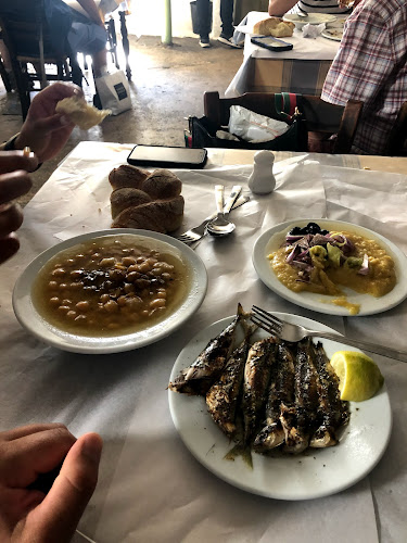 Sokratous 9 &, Θεάτρου 2, Αθήνα 105 52