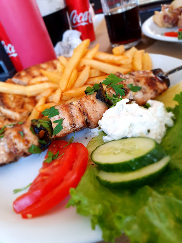 Opinii despre Christos family taverna & pizza pasta restaurant în Ρόδος - Γαστρονομία και φιλοξενία