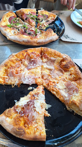 Comentarii opinii despre Εστιατόριο - Πιτσαρία «Mario»