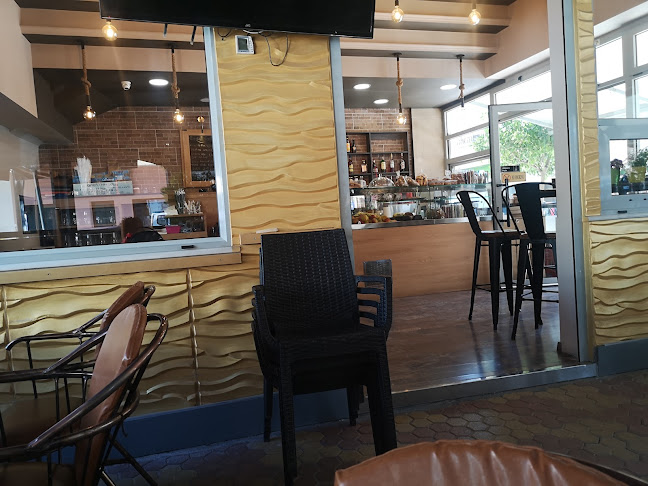 Comentarii opinii despre Αρτοζαχαροπλαστείο Μπουρδαμής