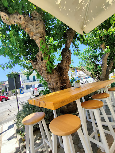 Decimo Coffee & Brunch - Γαστρονομία και φιλοξενία