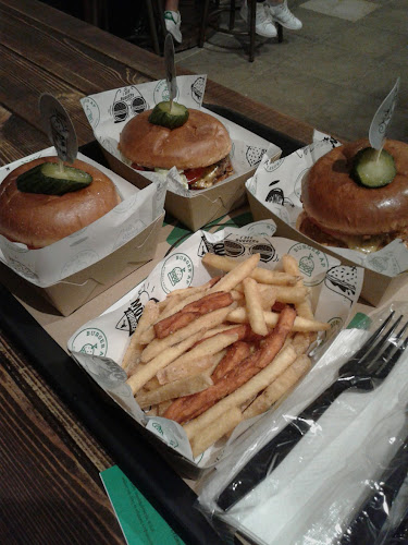 Opinii despre Burger AP în Αίγιο - Γαστρονομία και φιλοξενία