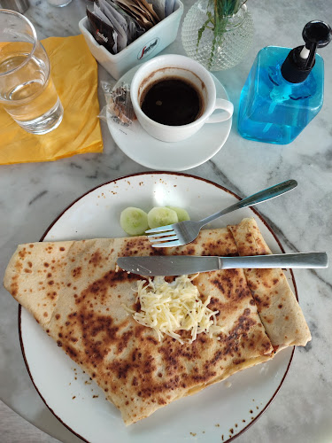 Cafe Symposium Paros