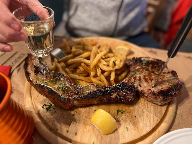 "Η Βρύση" - Γαστρονομία και φιλοξενία