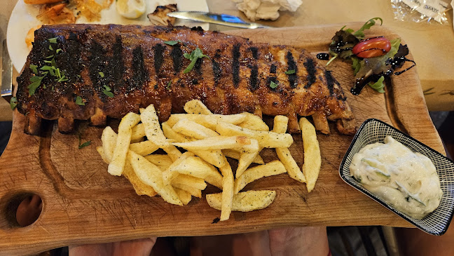 Opinii despre ΘΑΣΙΩΝ ΣΥΜΠΟΣΙΟ-THASSIAN SYMPOSIUM în Λιμενάρια - Γαστρονομία και φιλοξενία