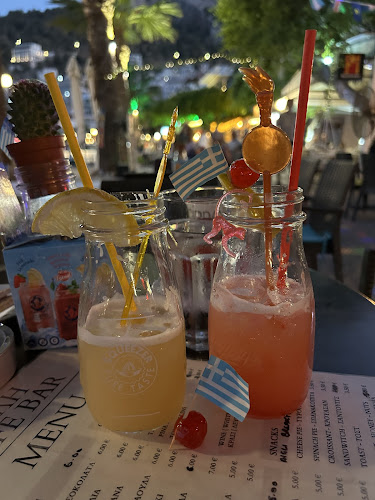 Comentarii opinii despre Αίγλη Cafe