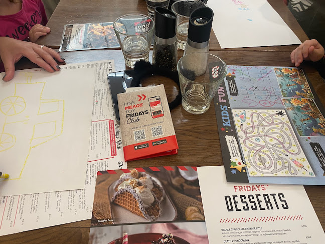 TGI Fridays Golden Hall - Μαρούσι