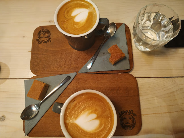 Κομνηνάκη 7, Μυτιλήνη 811 00