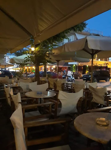 Retro cafe Amaliada - Γαστρονομία και φιλοξενία