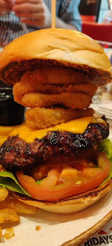 TGI Fridays Golden Hall - Μαρούσι