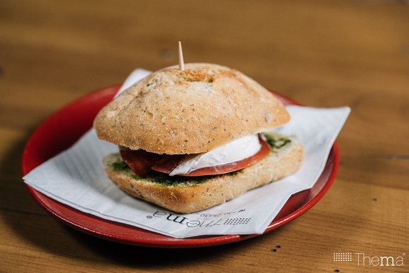 Comentarii opinii despre Θέμα