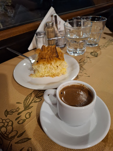 Ταβέρνα "4 Εποχές" - Καρύδια