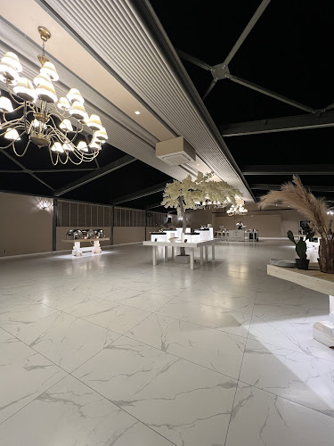 Ανωνυμος Δρομος, Σπάτα 190 04