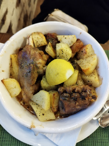 Opinii despre Απόλαυση în Μακρινίτσα - Γαστρονομία και φιλοξενία