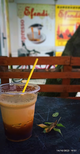 Comentarii opinii despre EFENDİ Kahvecizade (ΚΑΦΕΚΟΠΤΕΙO)