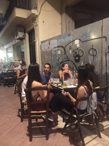 Καφέ Ρινόκερως - Γαστρονομία και φιλοξενία