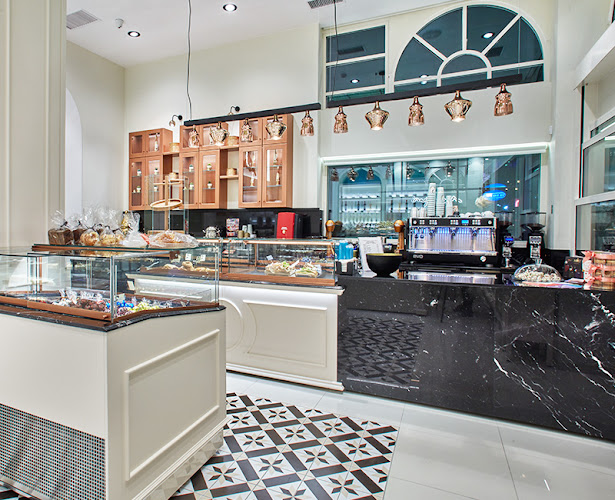 Λεωφ. Κηφισίας 162, Αθήνα 115 25