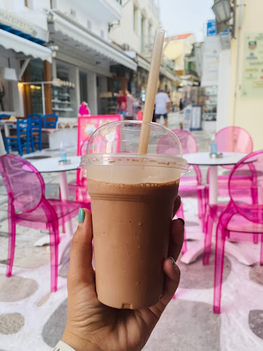 Ευαγγελίστριας 2, Τήνος 842 00