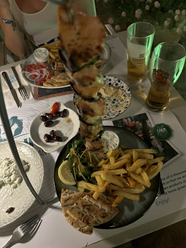 Roxannes - Γαστρονομία και φιλοξενία