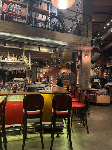 Comentarii opinii despre Urban