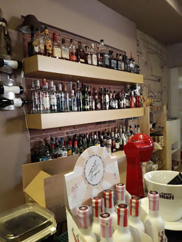 Cafe Contrast - Φαρκαδόνα