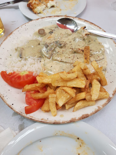 Comentarii opinii despre Ταβέρνα "Οινοφροντιστήριον ΕΞΑΡΧΟΣ ΤΣΑΡΔΑΚΑΣ" Ελληνική κουζίνα, Ψητά στη σούβλα.