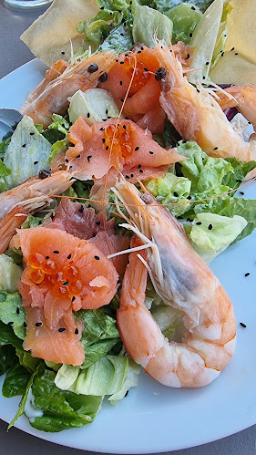 Comentarii opinii despre Almira Beach Bar Restaurant Chania