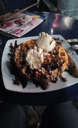 ΟΔΟΣ ΠΟΣΕΙΔΩΝΑΣ ΚΑΙ 17 ΝΟΕΜΒΡΙΟΥ, Μήθυμνα 811 08