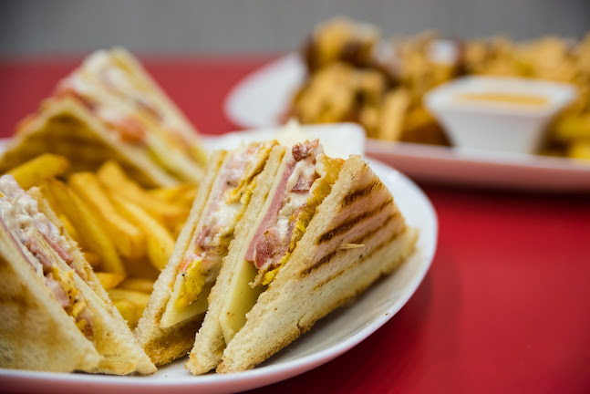 Φιλολάου 84, Αθήνα 116 33