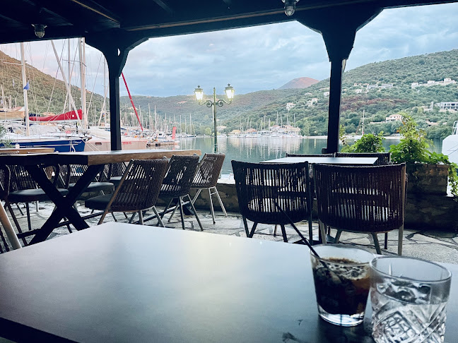 Λιοτρίβι καφέ - Σύβοτα