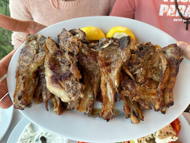 Ταβέρνα Το Ρόδι - Αρνί Αντικριστό