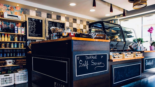 Opinii despre bakkal caffe Markopoulo în Μαρκόπουλο Μεσογαίας - Γαστρονομία και φιλοξενία