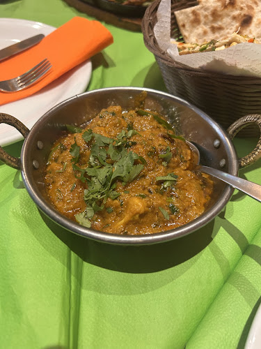 Kebab & Curry Indian Restaurant - Πειραιάς