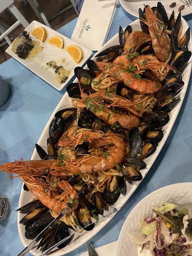 Opinii despre Haritomeni în Σύμη - Γαστρονομία και φιλοξενία