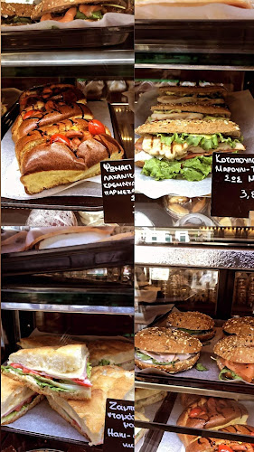 Comentarii opinii despre Decimo Coffee & Brunch