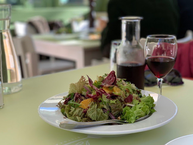 Πέιν 12, Λουτράκι 203 00