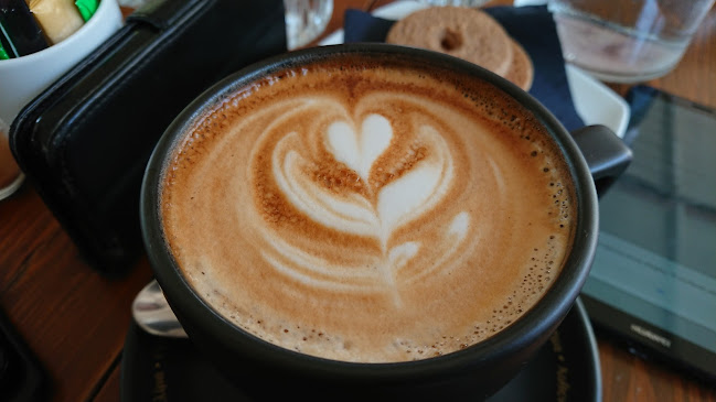 Colibri - Αλμυρός