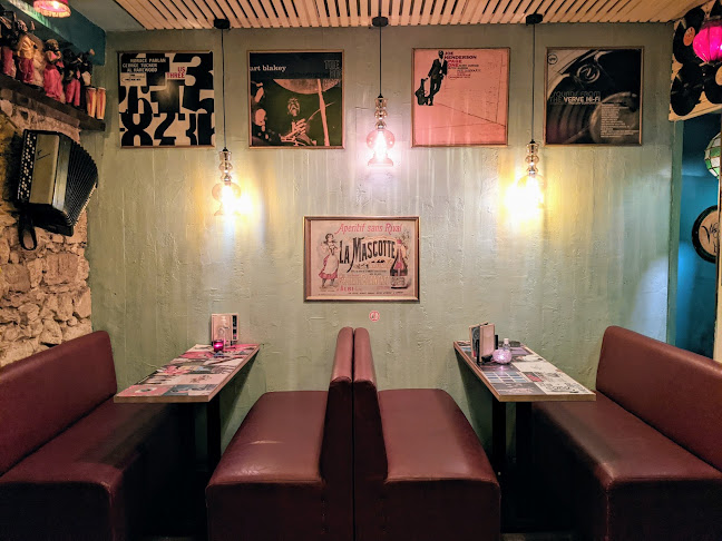 Αγ. Αναργύρων 10, Αθήνα 105 54