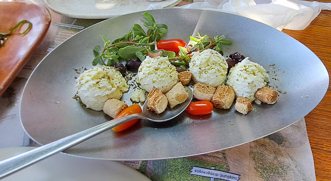 Ταβέρνα Γραμβούσα - Γαστρονομία και φιλοξενία