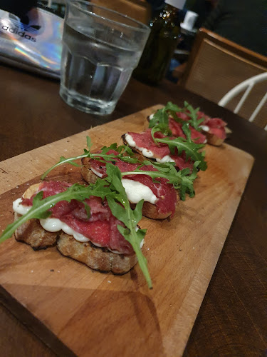 Coup Espresso & Wine Bar - Γαστρονομία και φιλοξενία