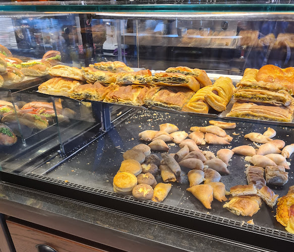 Opinii despre ΜΕΣΟΓΕΙΑΚΟΝ Γλυκά Αρτοποιήματα în Παλλήνη - Γαστρονομία και φιλοξενία