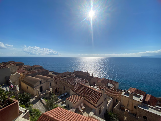 Emvasis Cafe - Cocktail Bar/Εμβασις - Μονεμβασιά