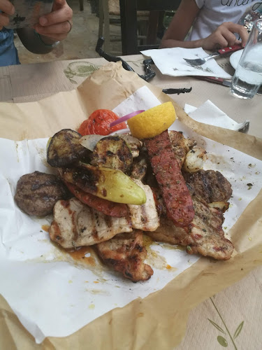 ΛΑΔΟΚΟΛΛΑ Παραδοσιακή Ψησταριά