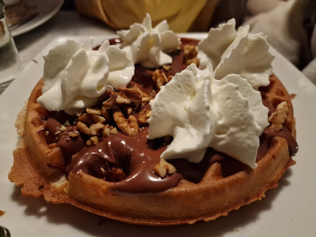 Μαντώς Μαυρογένους 28, Γεφυράκι 844 00