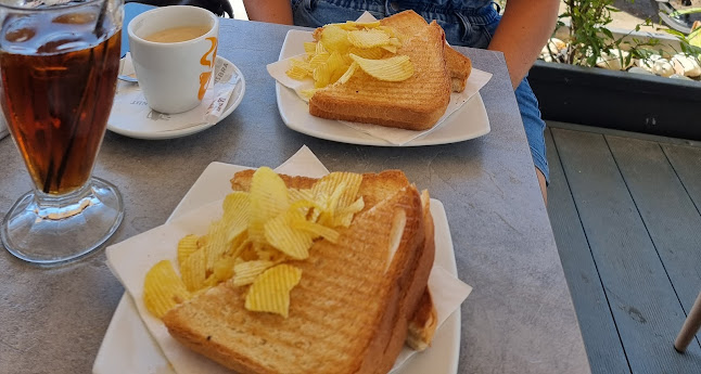 Comentarii opinii despre Azzuro Cafe