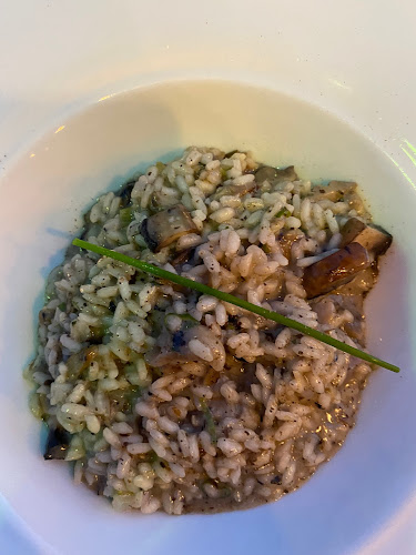 Πιρούνι και Μαχαίρι - Γαστρονομία και φιλοξενία