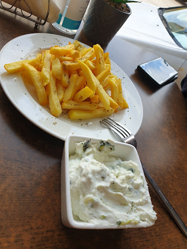 Opinii despre Γυράτο în Κορωπί - Γαστρονομία και φιλοξενία